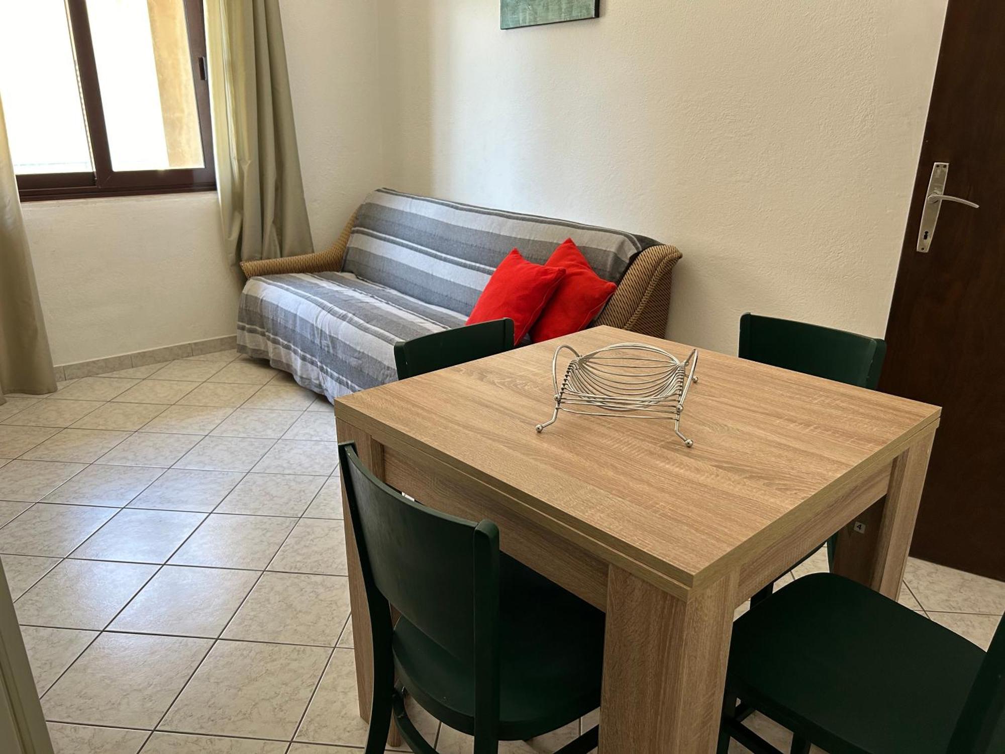 4 Sisters Apartments Gradac  Extérieur photo