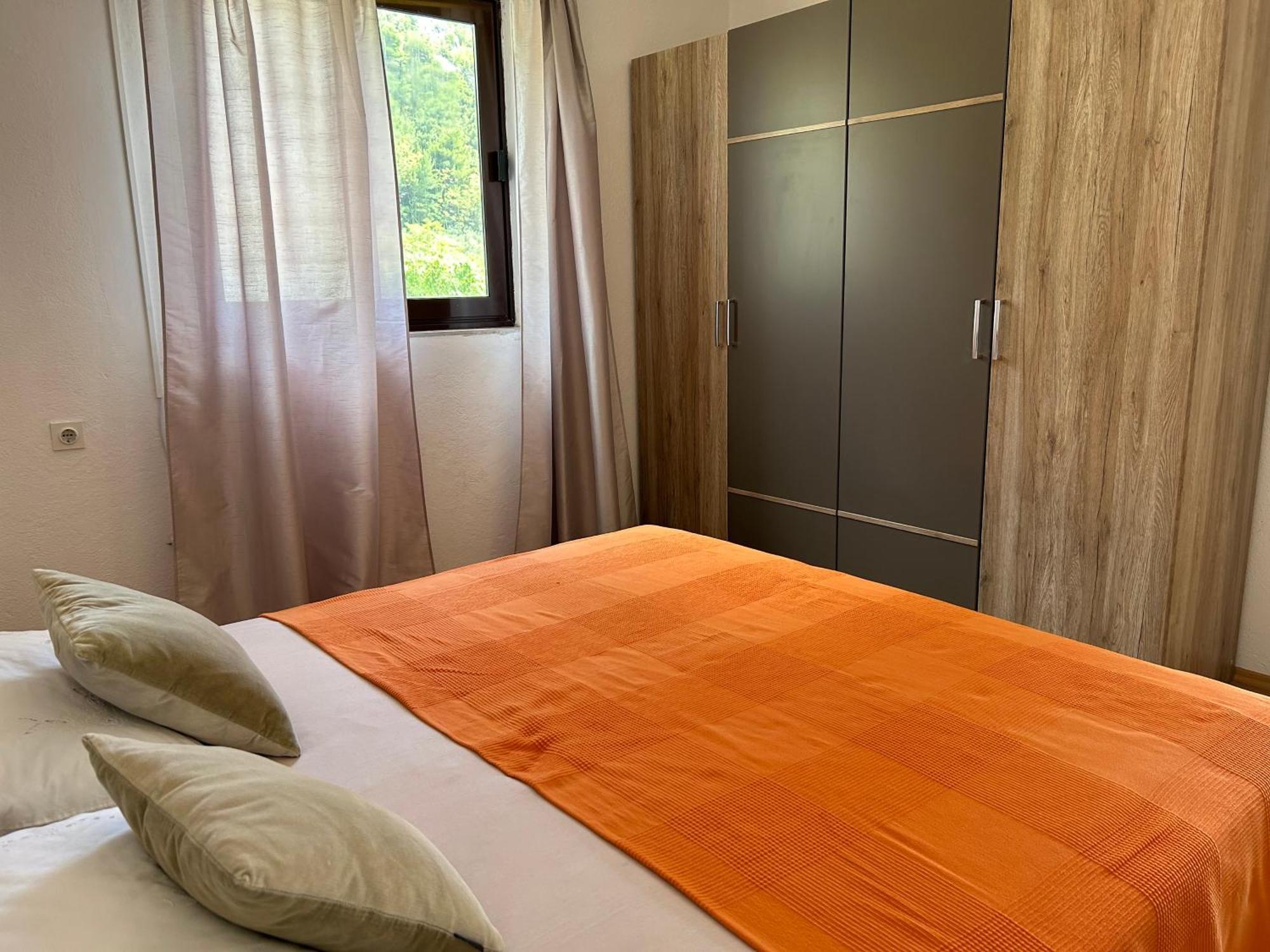 4 Sisters Apartments Gradac  Extérieur photo