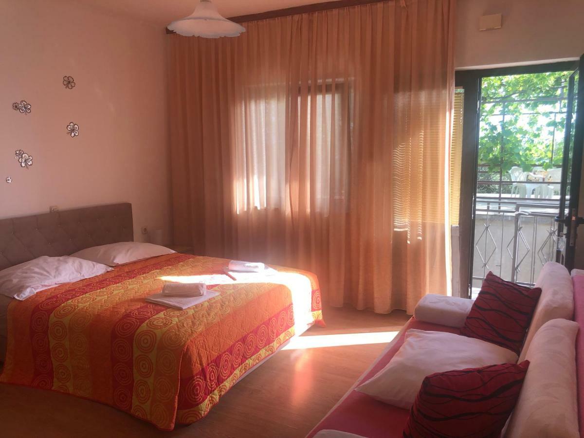 4 Sisters Apartments Gradac  Extérieur photo